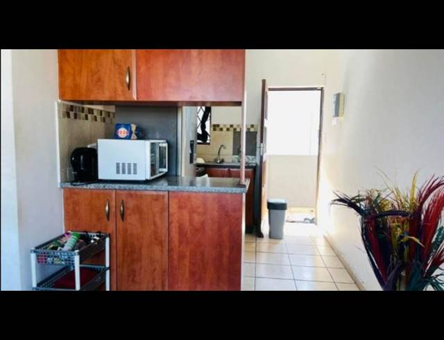 2 BEDROOM APARTMENT FOR SALE IN BRACKENHAM